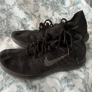 Nike Run Flyknit